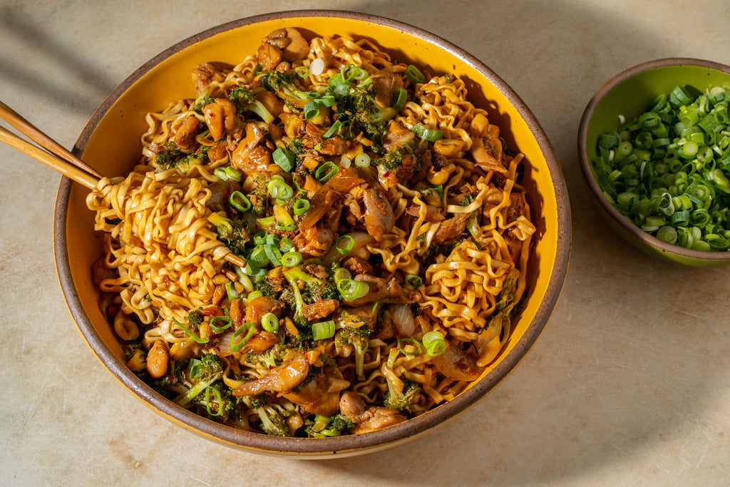 Hot Honey Chicken & Broccoli with Spicy Soy Noodles – Momofuku Goods
