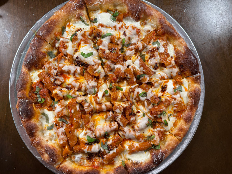 Spicy Garlic Rigatoni Vodka Pizza